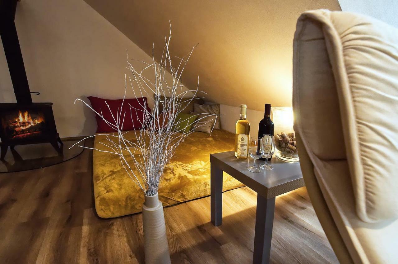 "U Capa" Krasny Apartman V Sedleci Седлец Экстерьер фото