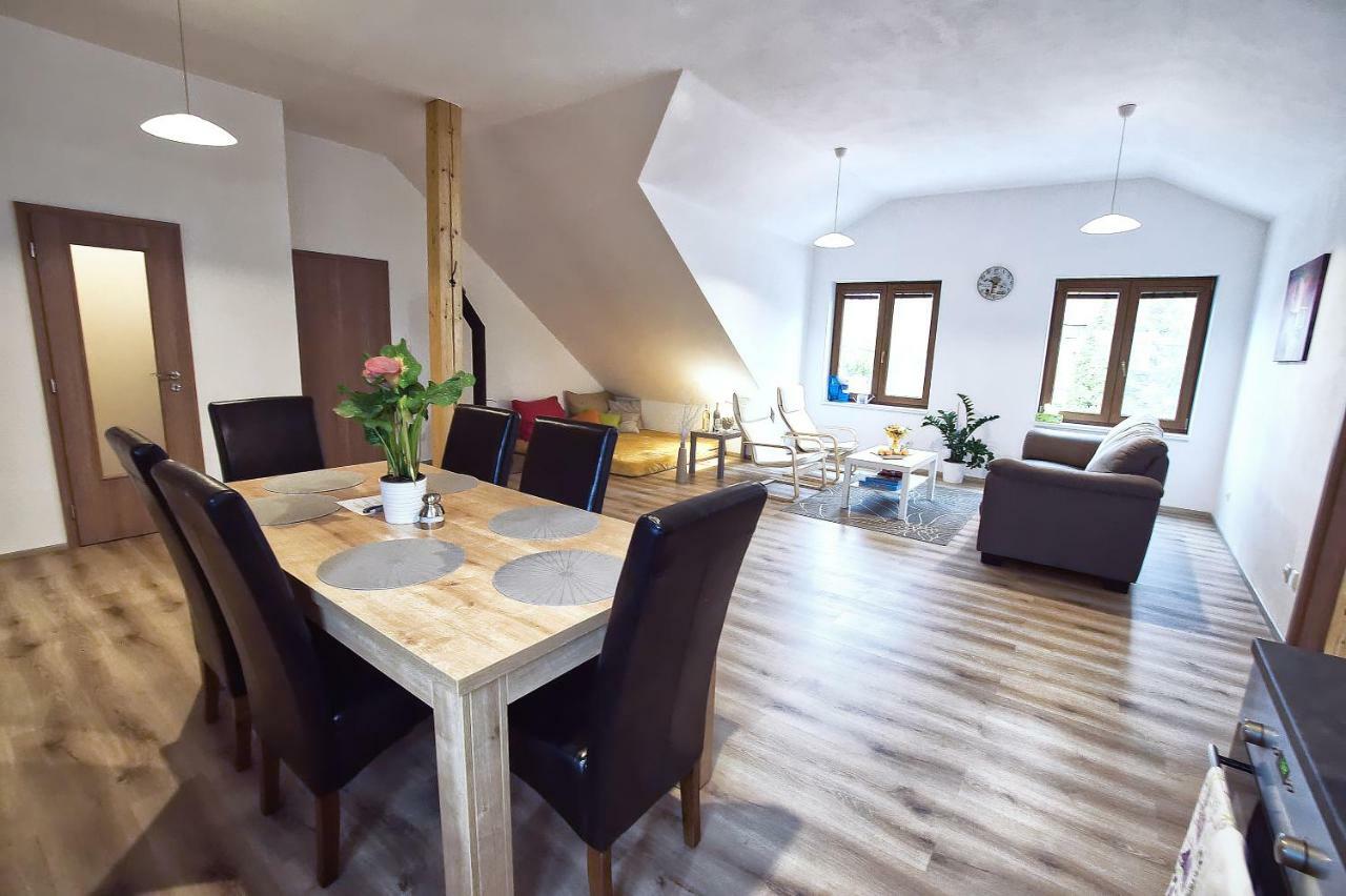 "U Capa" Krasny Apartman V Sedleci Седлец Экстерьер фото