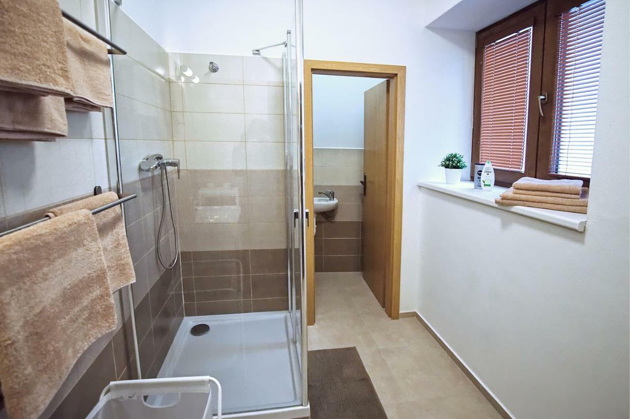 "U Capa" Krasny Apartman V Sedleci Седлец Экстерьер фото